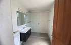 4 Bed Apartment with En Suite in Parklands - 18