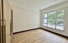 4 Bed Apartment with En Suite at Parklands - 9