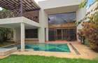 5 Bed Townhouse with En Suite at Lavington - 13