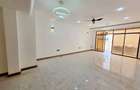 3 Bed Apartment with En Suite at Off Links Road - 2