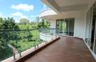 4 Bed Apartment with En Suite in Parklands - 18