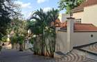 4 Bed Townhouse with En Suite in Kyuna - 1