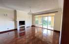 4 Bed Townhouse with En Suite in Spring Valley - 15