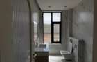 5 Bed Townhouse with En Suite in Lavington - 10