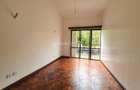 4 Bed Townhouse with En Suite in Spring Valley - 11