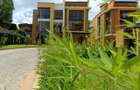 5 Bed Townhouse with En Suite in Lavington - 2