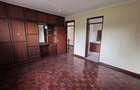 5 Bed Townhouse with En Suite at Lavington - 5