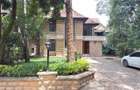 6 Bed Townhouse with En Suite at Lavington - 2