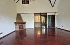 5 Bed Villa with En Suite at Lavington Green - 4