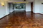 4 Bed Apartment with En Suite in Riverside - 2