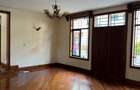 5 Bed Townhouse with En Suite at Lavington - 2