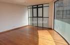 4 Bed House with En Suite in Westlands Area - 1
