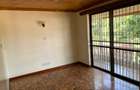 4 Bed Townhouse with En Suite in Westlands Area - 5