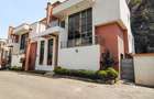 5 Bed Townhouse with En Suite at Lavington - 1