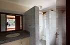 4 Bed House with En Suite in Runda - 19