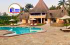 6 Bed Villa with En Suite in Diani - 1