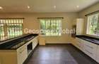 3 Bed House with En Suite in Ridgeways - 2