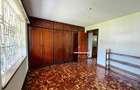 2 Bed Apartment with En Suite at State House - 20