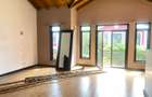 5 Bed Townhouse with En Suite in Lavington - 9