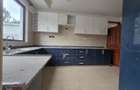 5 Bed Townhouse with En Suite in Lavington - 3