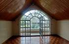4 Bed Townhouse with En Suite in Lavington - 9