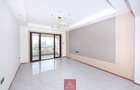 3 Bed Apartment with En Suite at Riverside Drive - 7