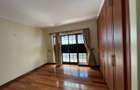 5 Bed Townhouse with En Suite in General Mathenge - 12