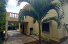 4 Bed House with En Suite in Nyali Area - 8