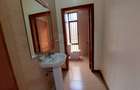 5 Bed House with En Suite at Soraya Drive - 8