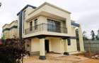 4 Bed Villa with En Suite in Ngong Road - 1