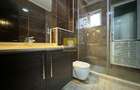 3 Bed Apartment in Riverside - 12