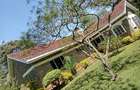 4 Bed House in Garden Estate - 3