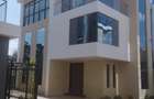 5 Bed Townhouse with En Suite in Lavington - 2