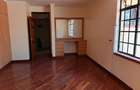 4 Bed Townhouse with En Suite at Lavington - 15