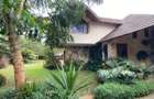 5 Bed House with En Suite in Runda - 11