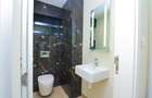 Serviced 2 Bed Apartment with En Suite at Riverside - 12