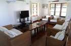 5 Bed Villa with En Suite in Nyali Area - 4