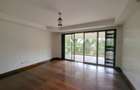5 Bed Townhouse with En Suite in Lavington - 15