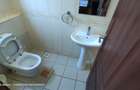 Serviced 3 Bed Apartment with En Suite at 5Th Avenue - 9