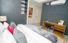 Serviced 2 Bed Apartment with En Suite at 1St Ave - 8