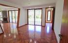 6 Bed Townhouse with En Suite at Apple Cross - 13