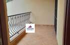 5 Bed Townhouse with En Suite at Grevellea Grove - 14