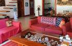 4 Bed House with En Suite in Rosslyn - 3