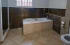 5 Bed Townhouse with En Suite in Kileleshwa - 9