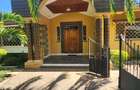 4 Bed House with En Suite in Lavington - 4