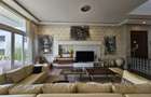 4 Bed Townhouse with En Suite in Spring Valley - 7