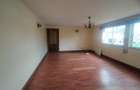 4 Bed House in Lavington - 9