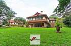 5 Bed Townhouse with En Suite in Rosslyn - 2