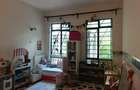 5 Bed Villa with En Suite in Spring Valley - 9