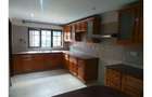 4 Bed Townhouse with En Suite in Westlands Area - 12